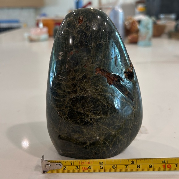 Large Epidote Freeform Crystal Stone - Picture 2 of 2